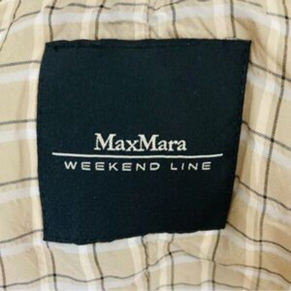 MaxMara Weekend ecru colored down hooded puffer parka. Size 6 - Picture 5 of 6